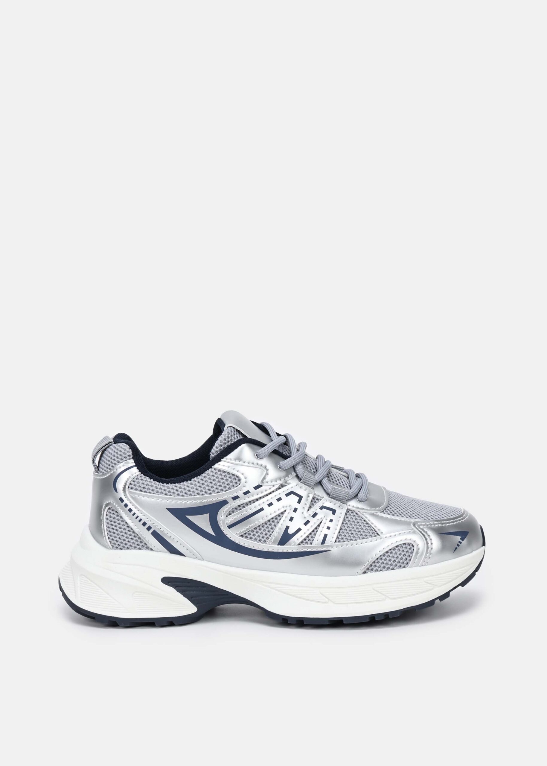 Women Lace-Up Sneankers
